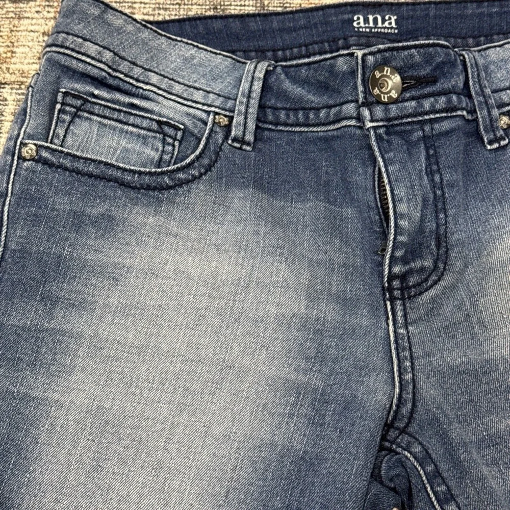 A.N.A Womens Jeans 28/6 Blue Straight Mid Rise Medium Wash Denim Solid 5 Pockets